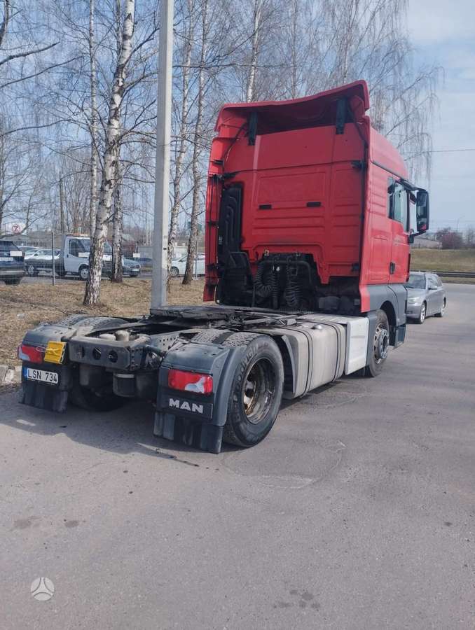 MAN TGX 18.440, double sleeper