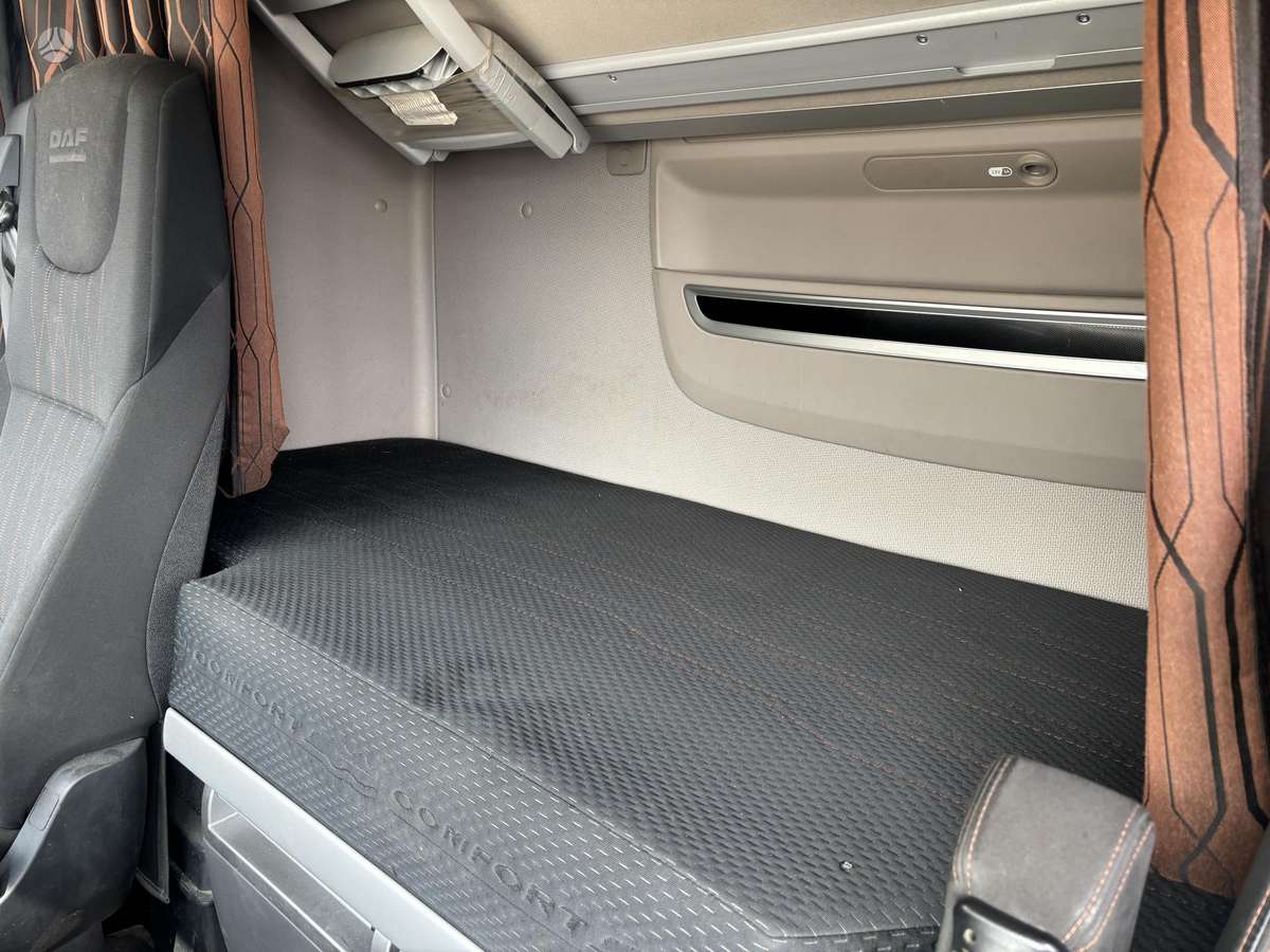 DAF XF 480 FTS, double sleeper