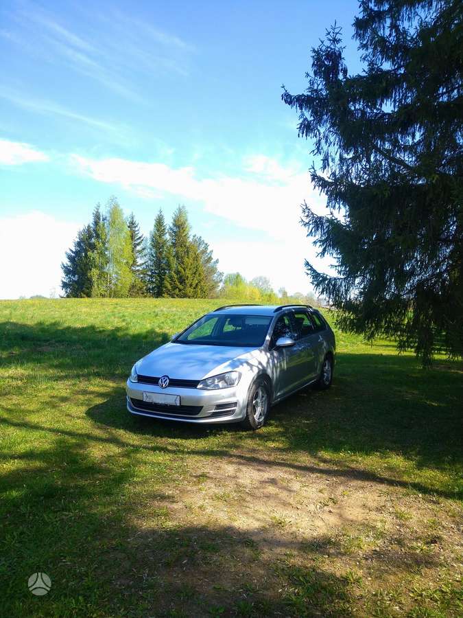 Volkswagen Golf - 2