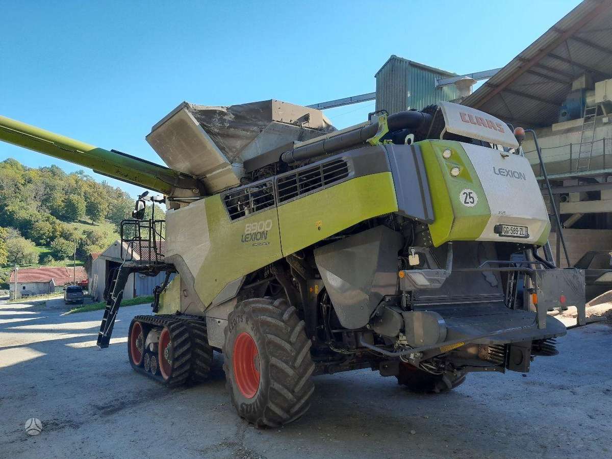 Claas Lexion 8900TT, combine harvesters