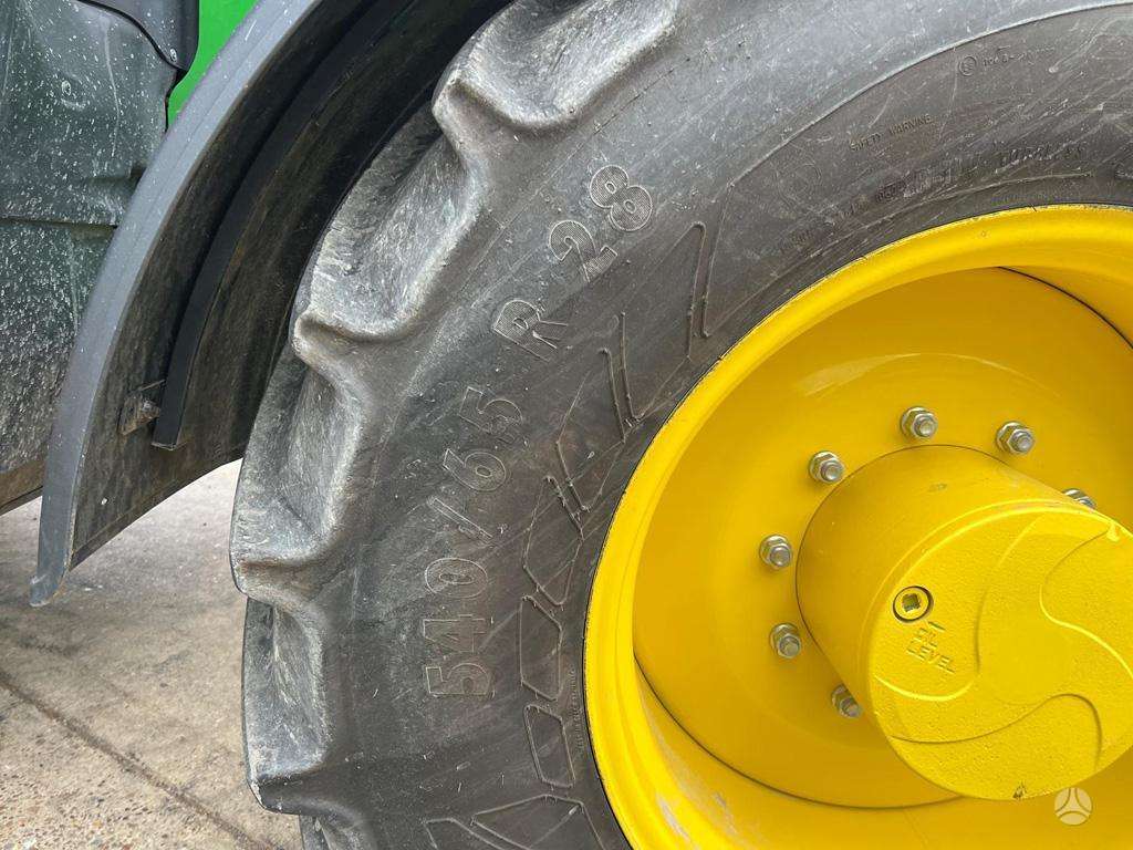 John Deere 6R185, traktori