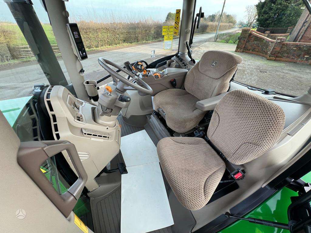 John Deere 6R185, traktori