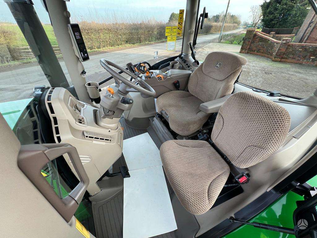 John Deere 6R185, traktoriai