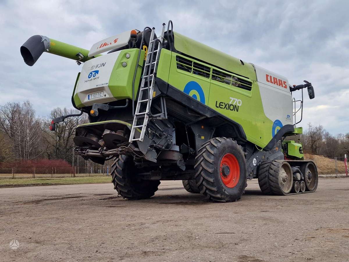 Claas Lexion 770TT, combine harvesters