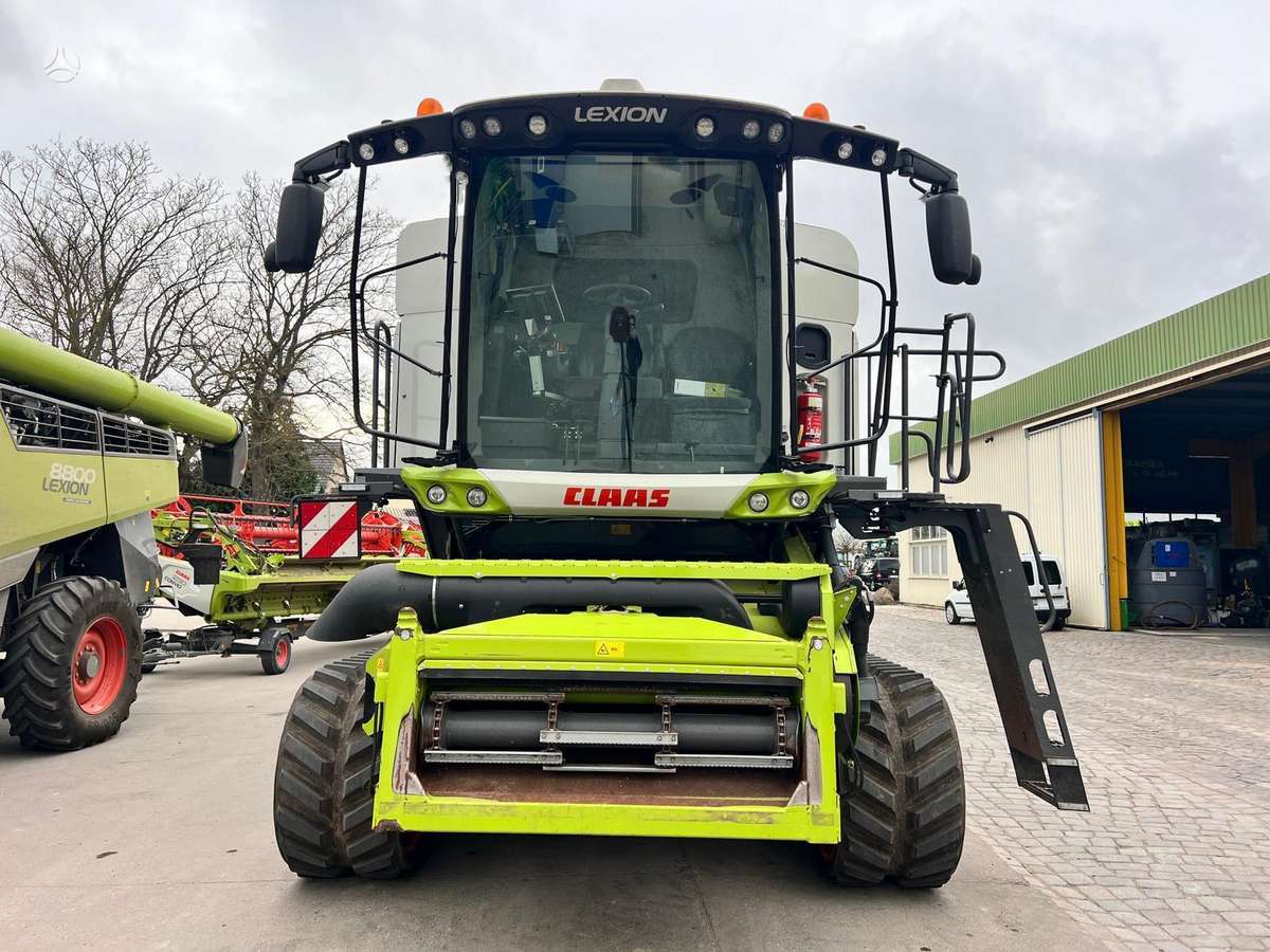 Claas Lexion 8800TT, комбайны