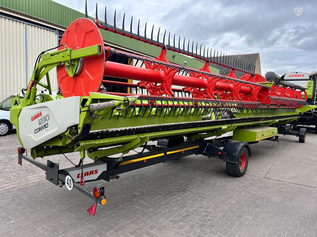 Claas Lexion 8800TT, комбайны