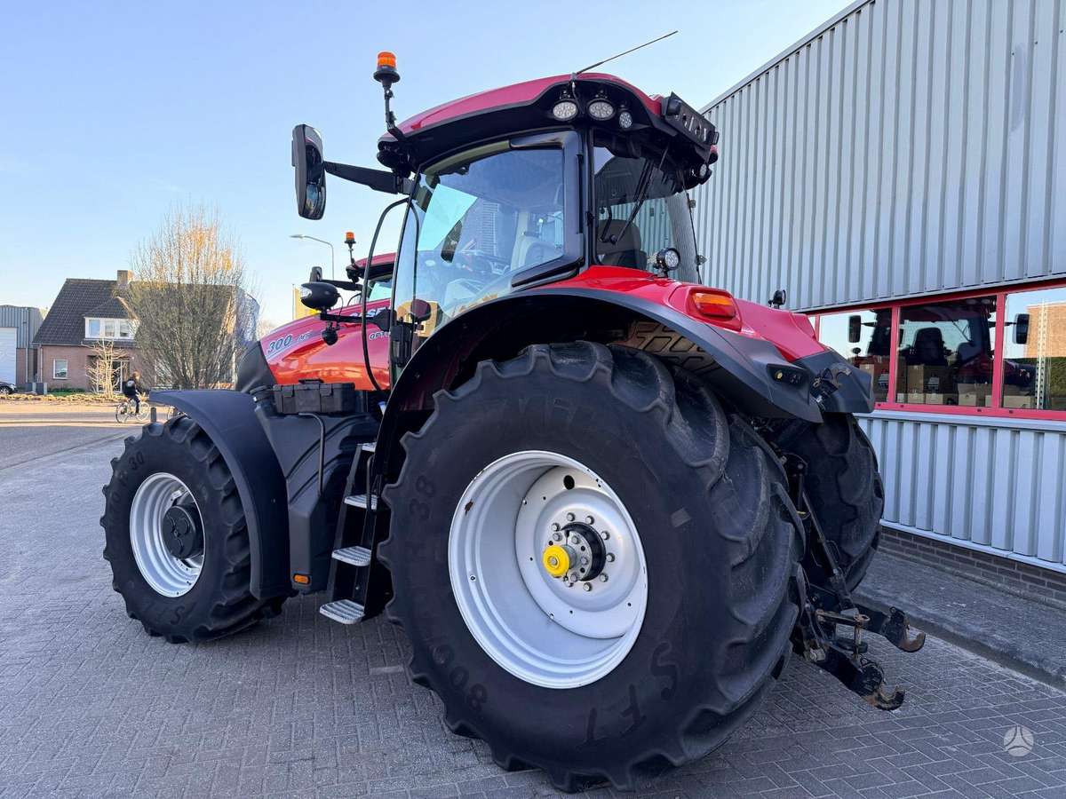 Case-IH Optum 300 CVX, тракторы