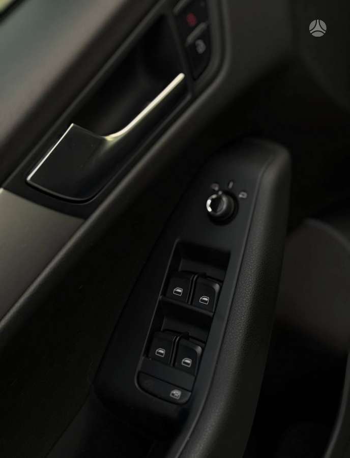 Audi Q5, off-road / crossover