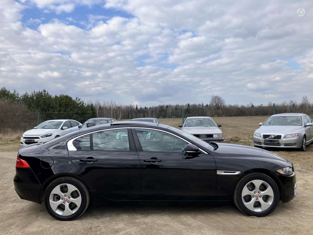 Jaguar XE, 2.0 l., Седан