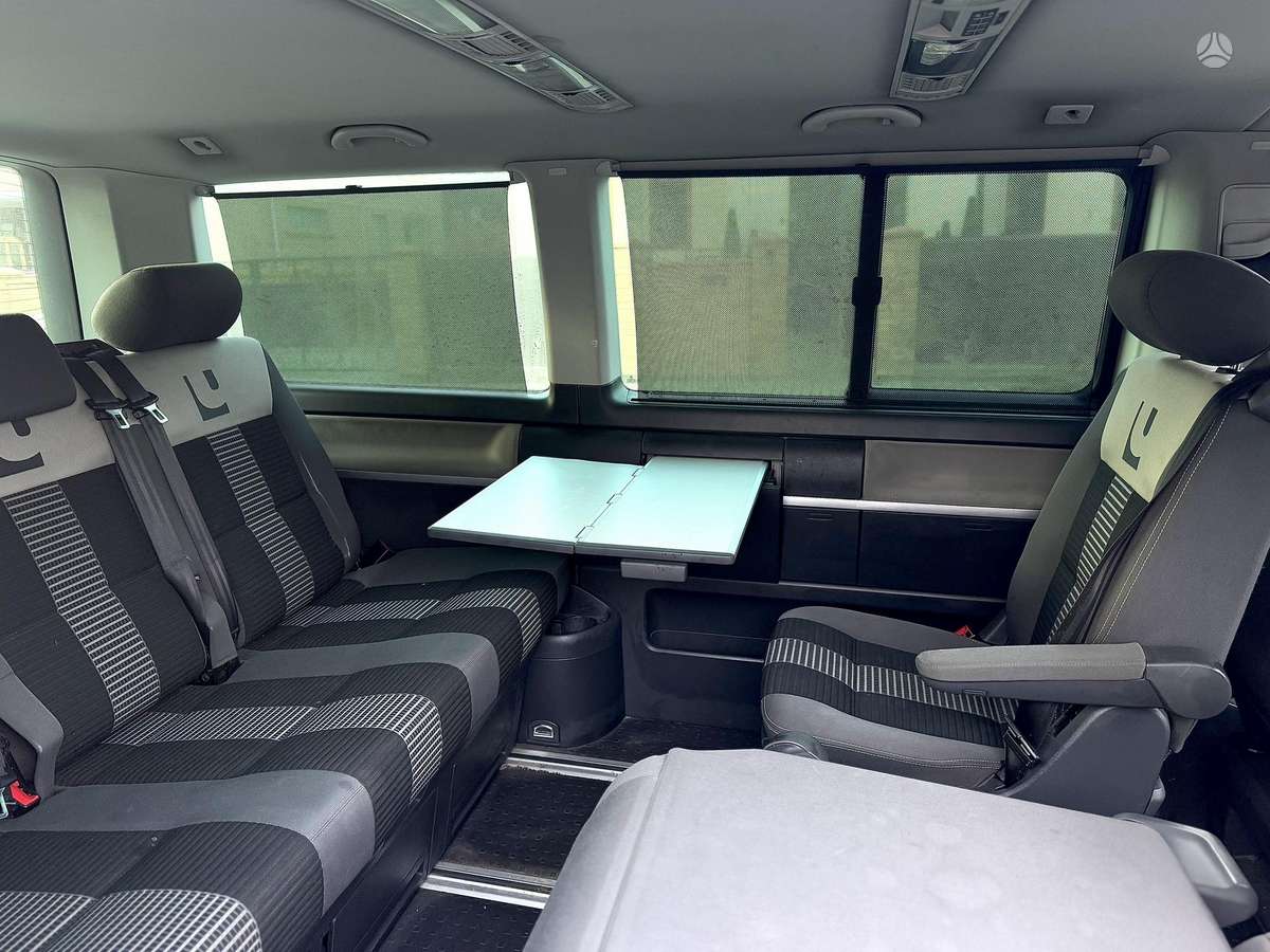 Volkswagen Multivan, 2.5 l., Минивэн