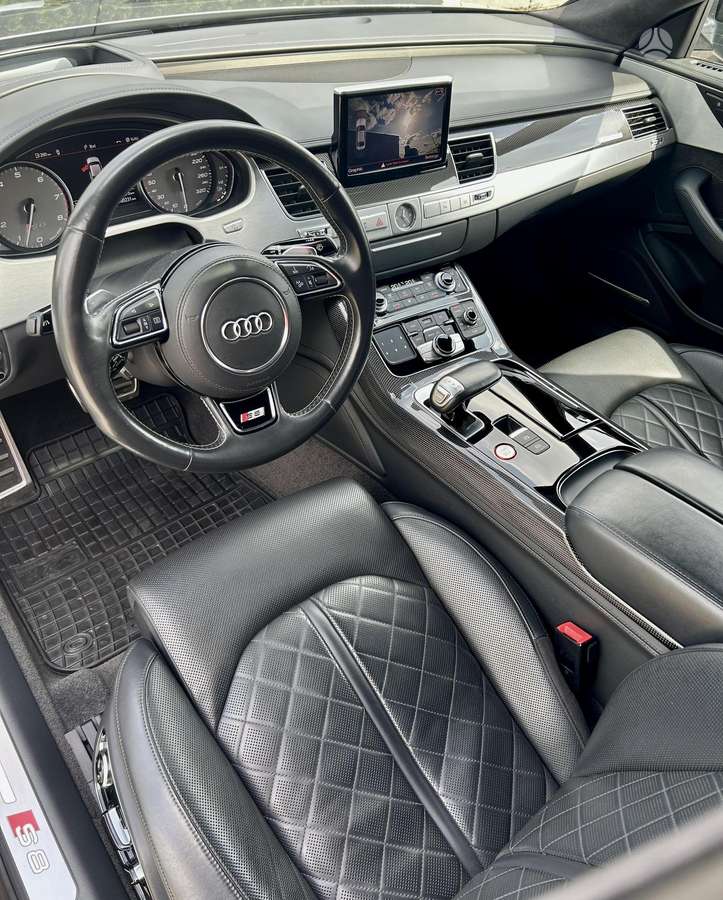 Audi S8, 4.0 l., saloon / sedan
