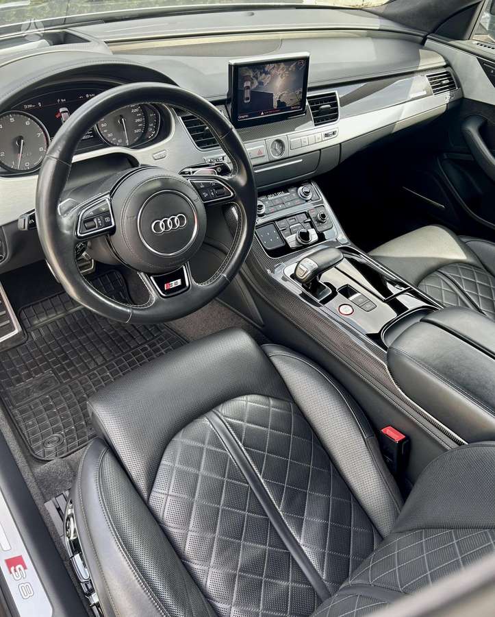 Audi S8, 4.0 l., Седан