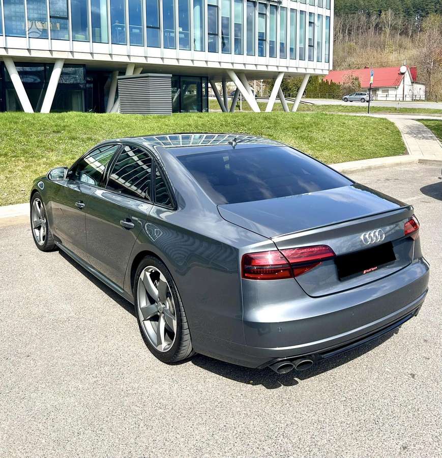 Audi S8, 4.0 l., saloon / sedan