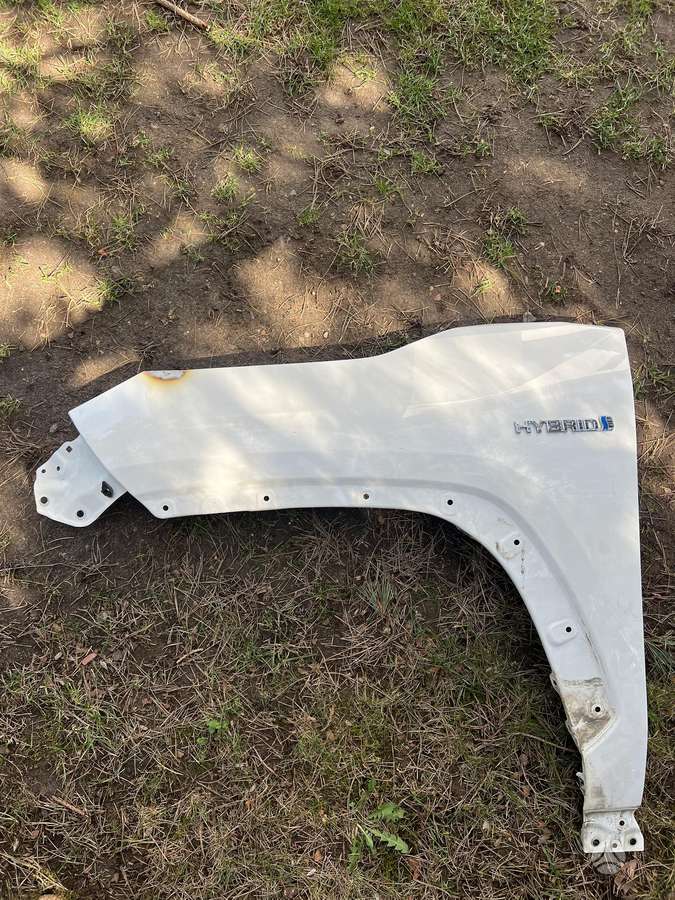 Toyota RAV4 fenders