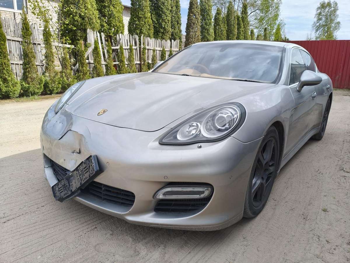 Porsche Panamera for parts