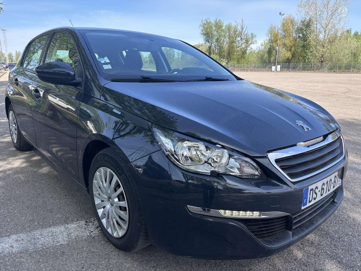 Peugeot 308 - 1