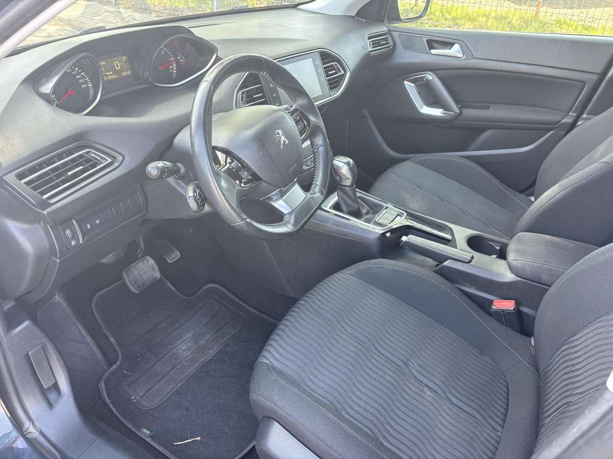 Peugeot 308 - 9