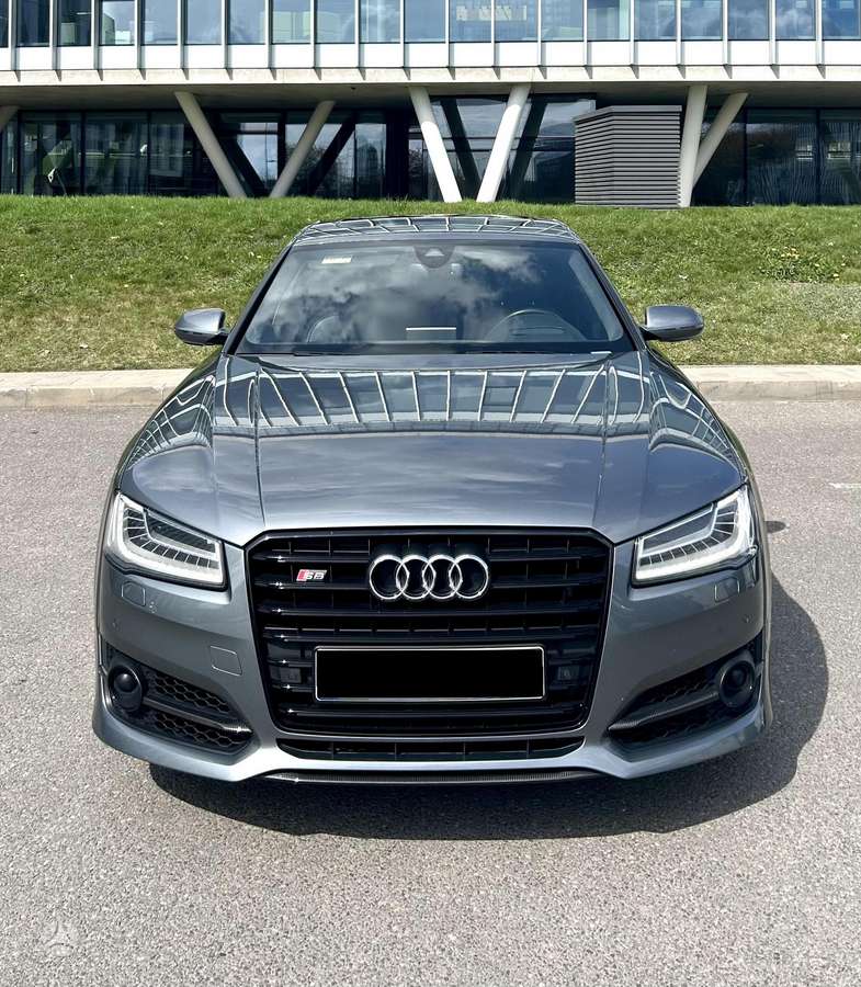 Audi S8, 4.0 l., saloon / sedan