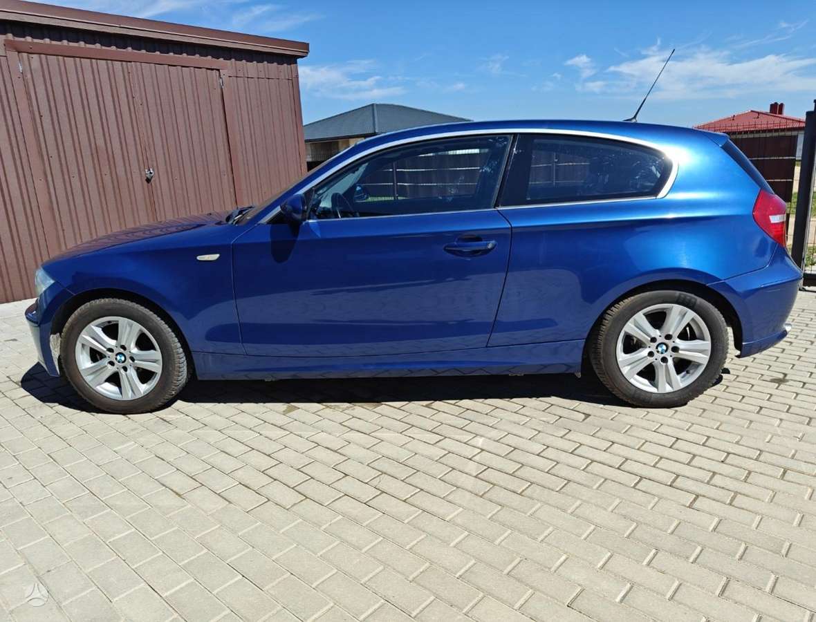BMW 120, 2.0 l., hatchback