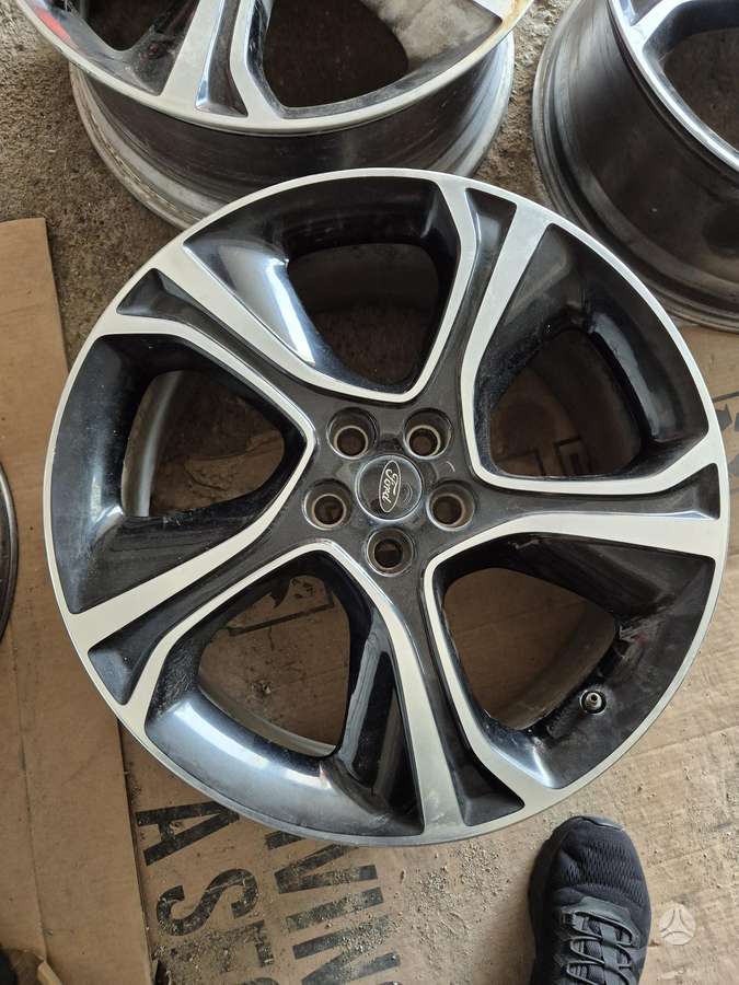 Ford Edge, light alloy, R20