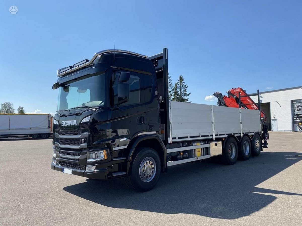 Scania G 560 8x4, с краном