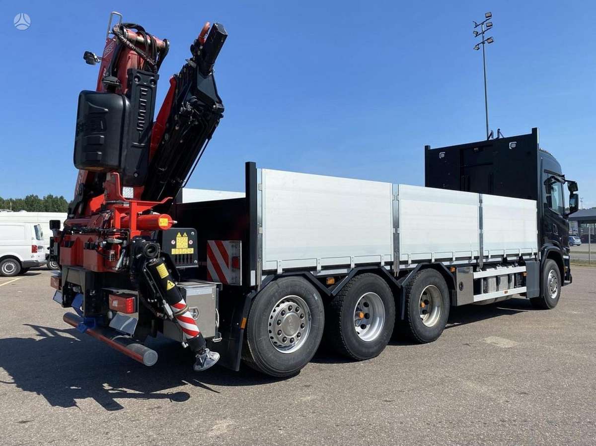 Scania G 560 8x4, с краном