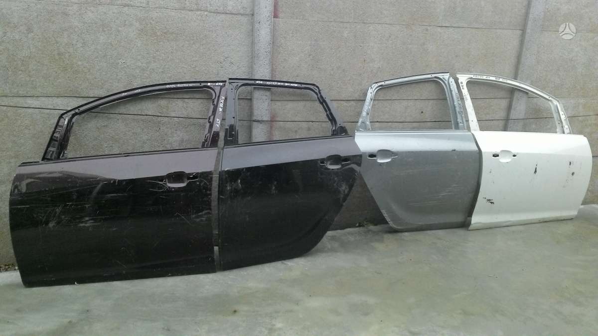 Opel Astra kėbulo dalys