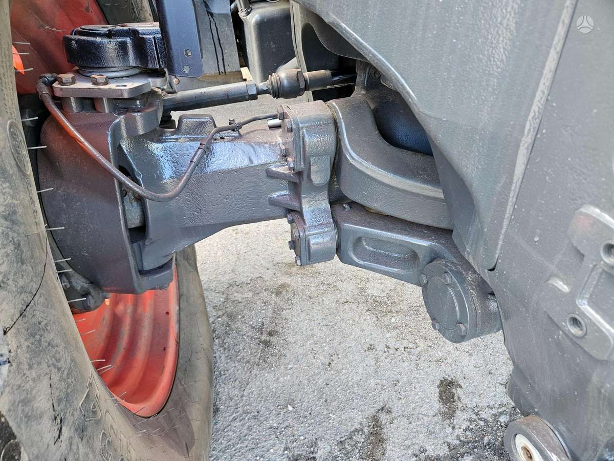 Claas Axion 950, traktori