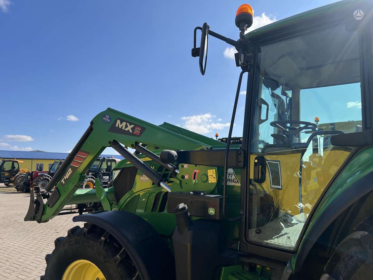 John Deere 6125M, тракторы