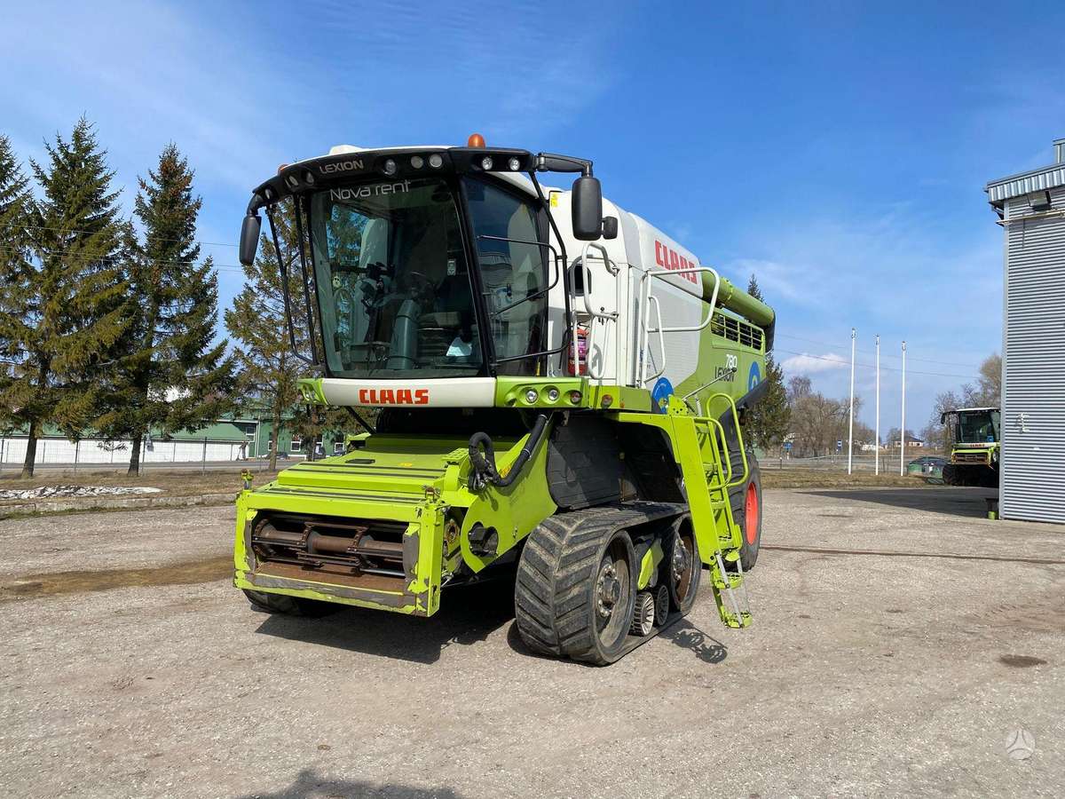 Claas Lexion 780TT, kombainai