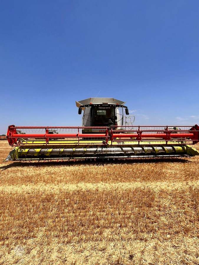 Claas Lexion 770TT, combine harvesters