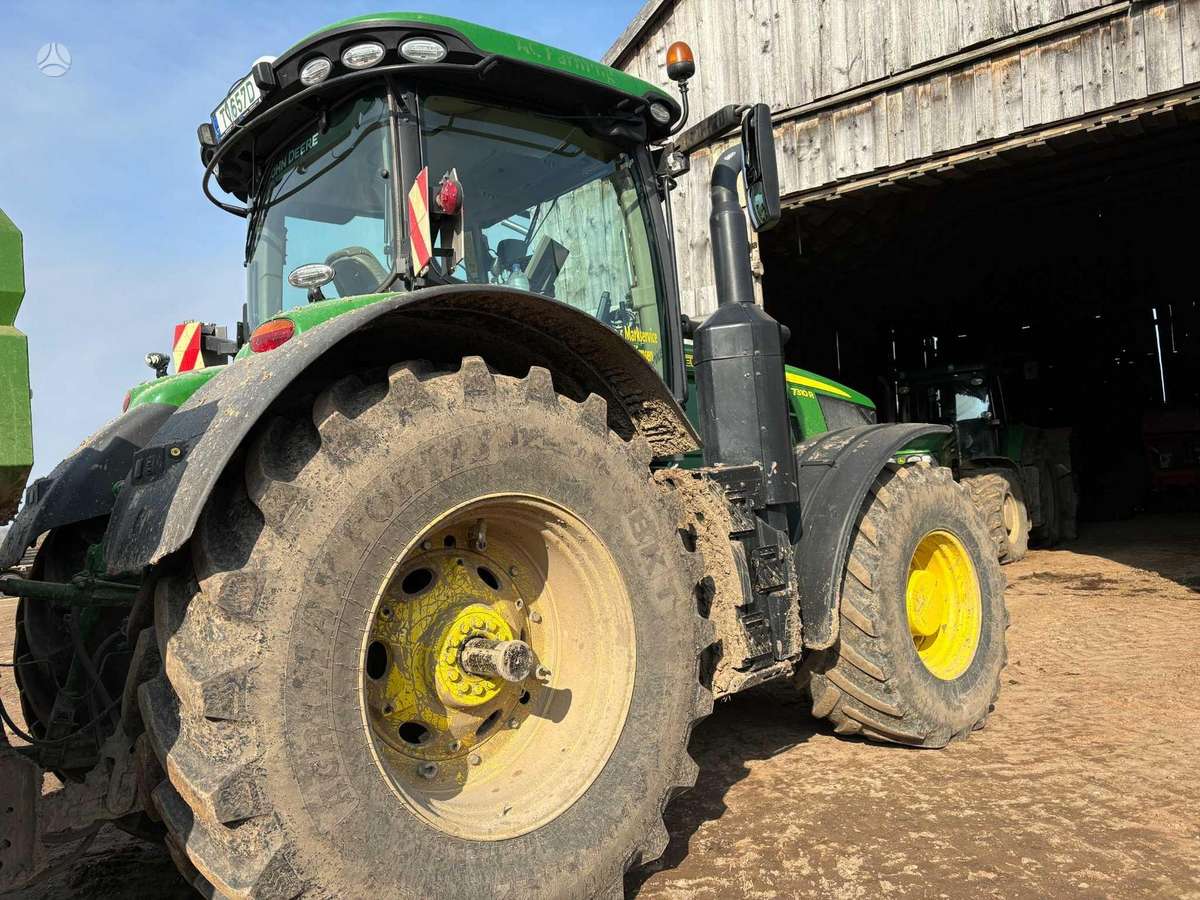 John Deere 7310R, тракторы