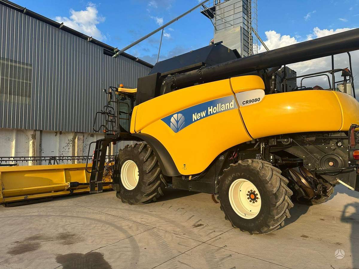 New Holland CR9080, комбайны