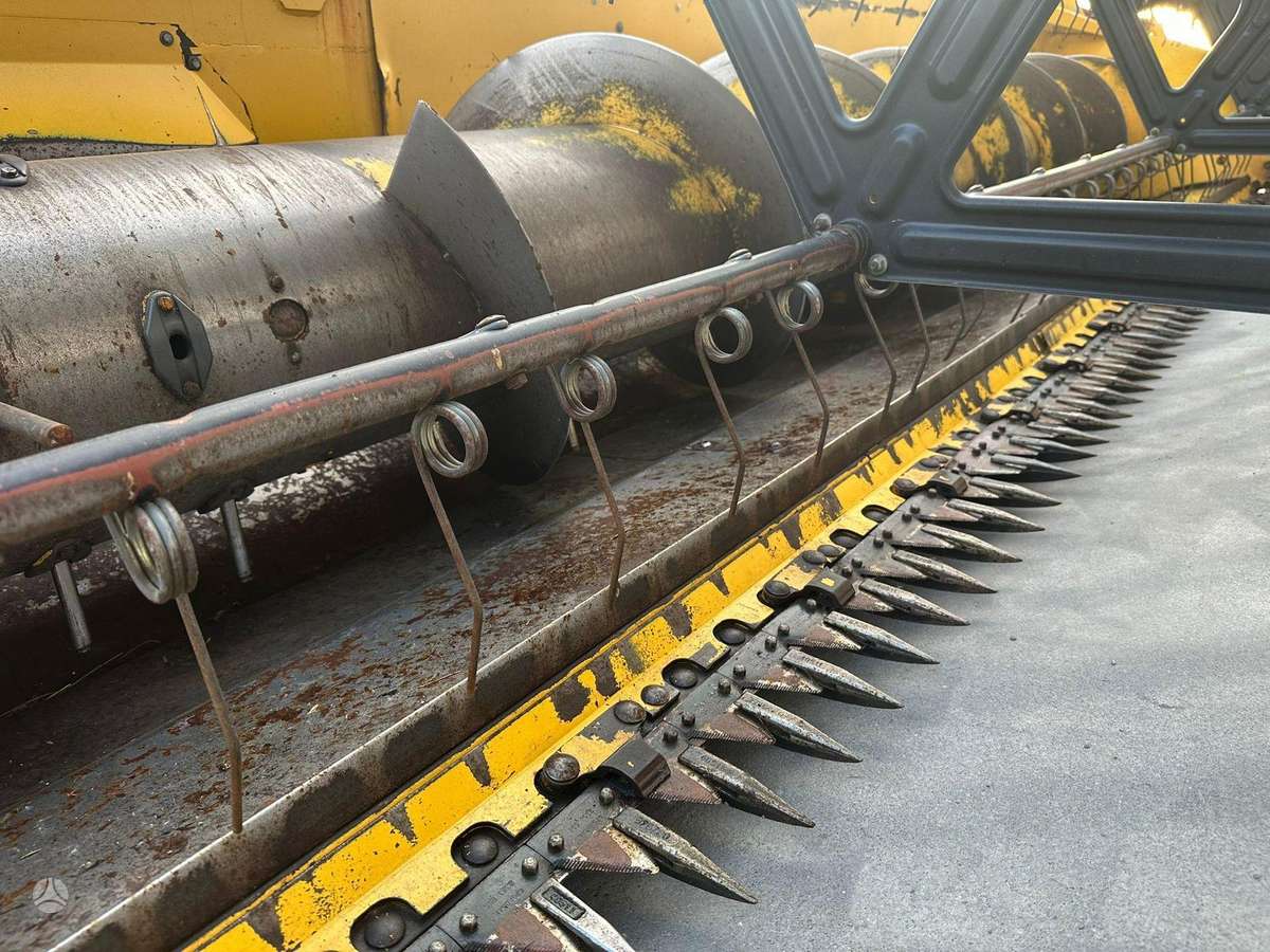 New Holland CR9080, комбайны