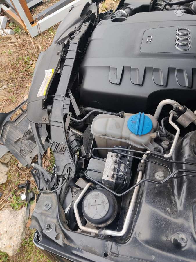 Audi A4, 2.0 l., Седан