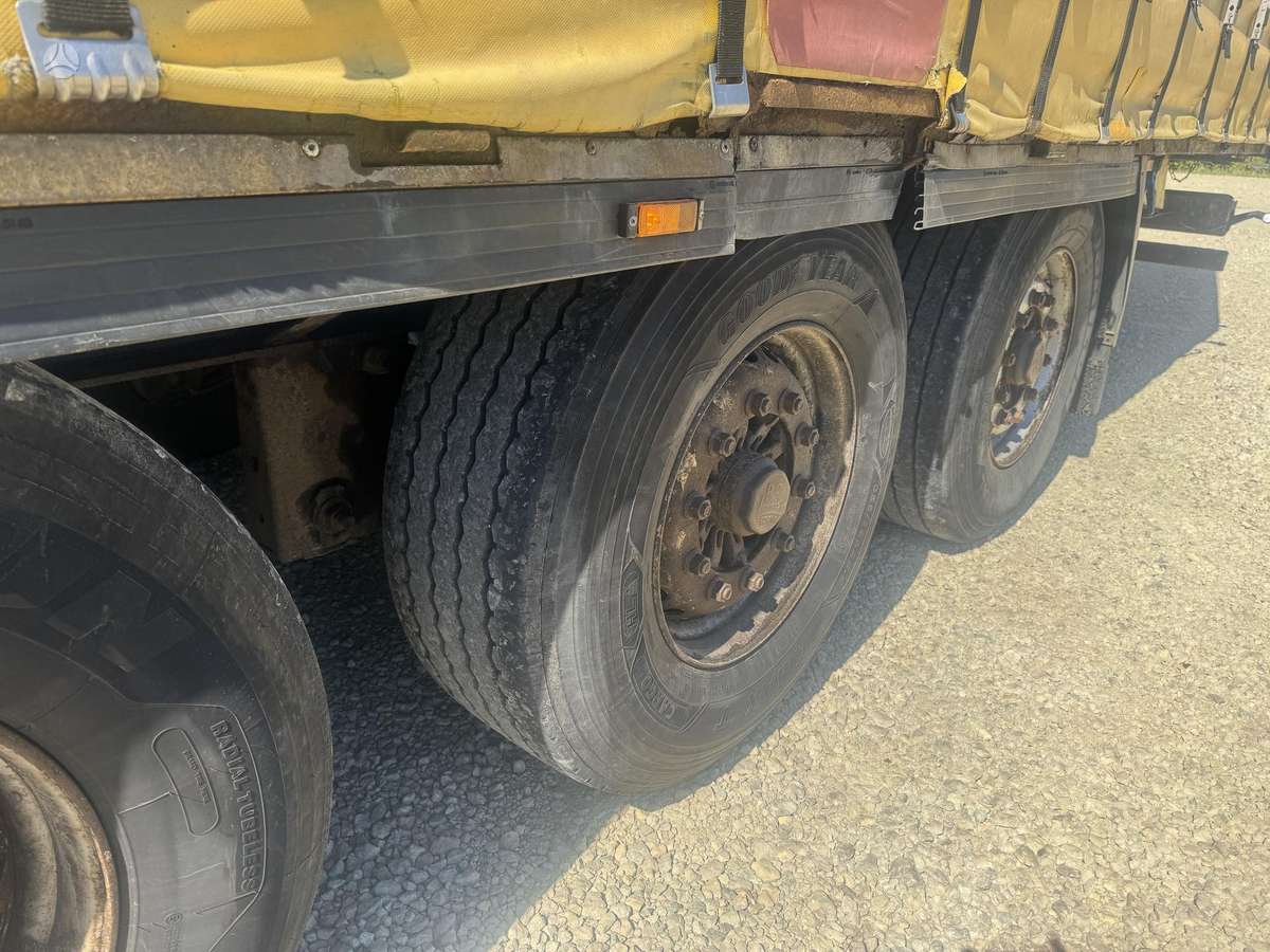 Krone, užuolaidinės / tentinės