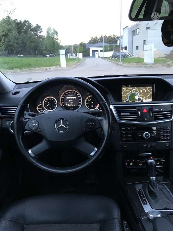 Mercedes-Benz E220, 2.1 l., wagon