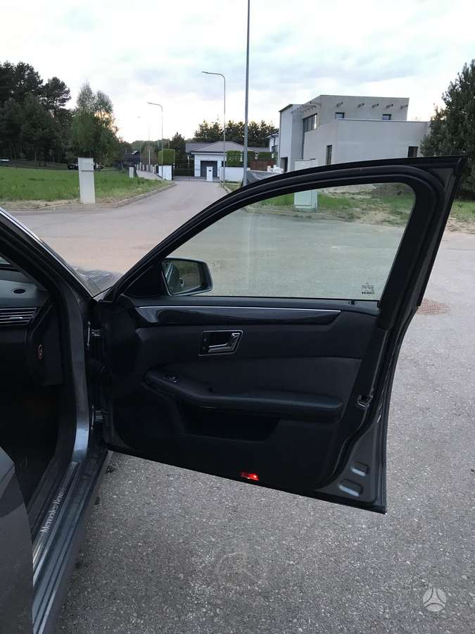 Mercedes-Benz E220, 2.1 l., wagon