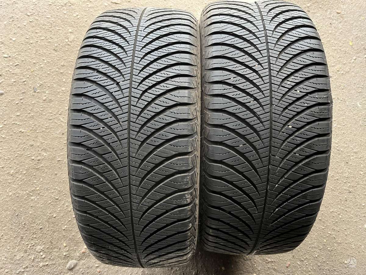 Goodyear Vector4Seasons gen-2, universalios 215/50 R17