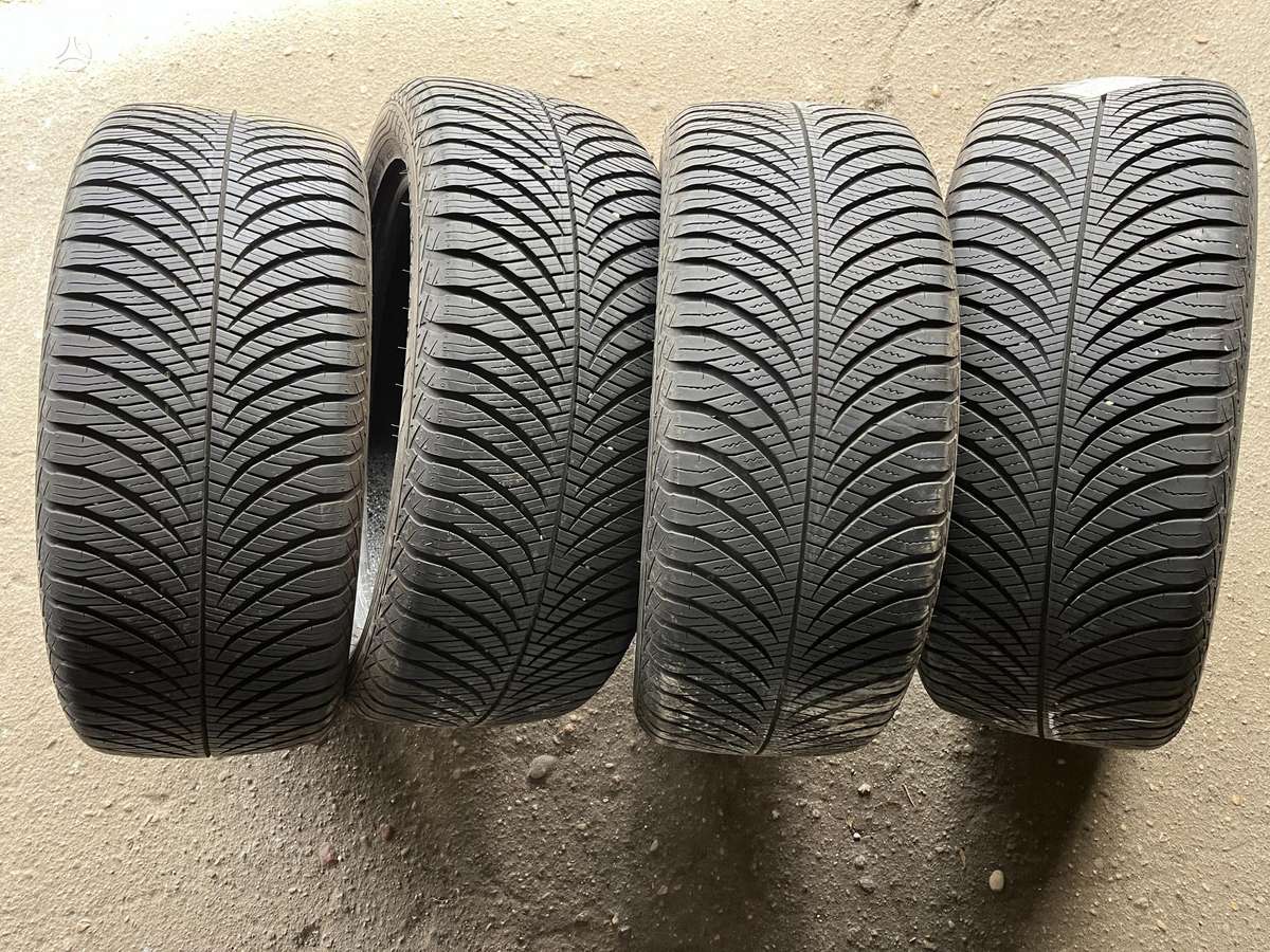 Goodyear Vector4Seasons gen-2, всесезонные 215/50 R17
