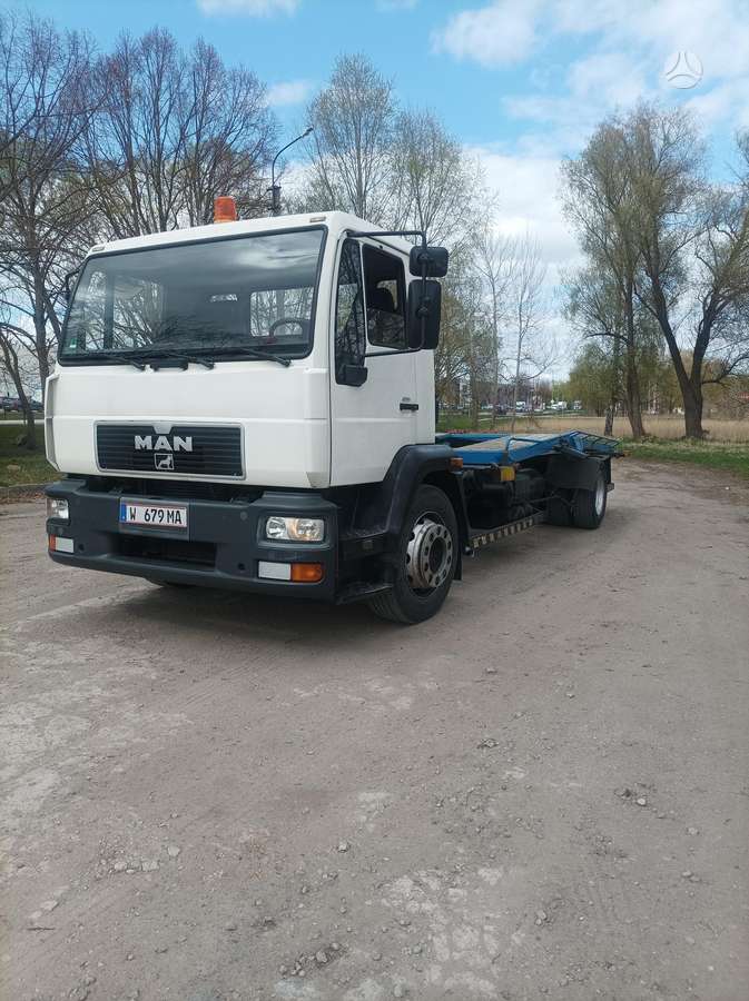 MAN 18.220, autovežiai