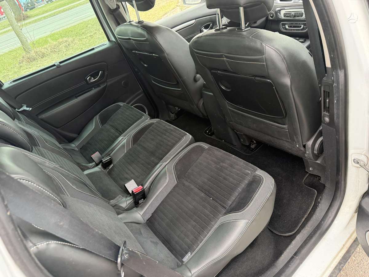 Renault Scenic - 8