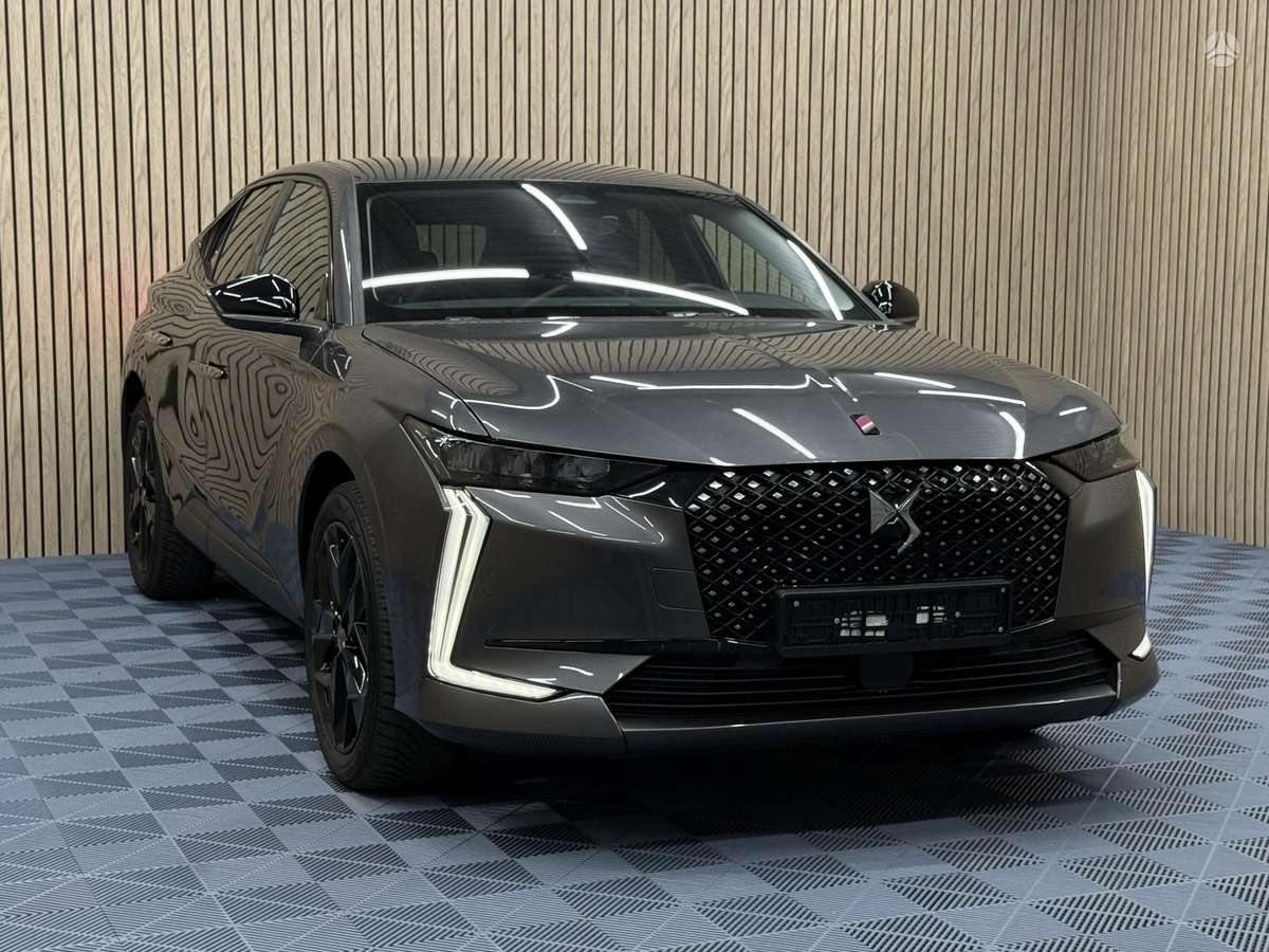 DS Automobiles DS4, 1.2 l., hatchback