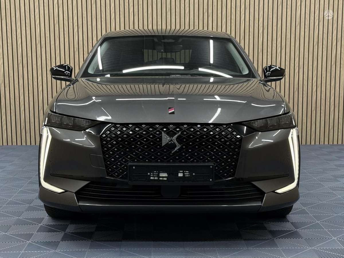 DS Automobiles DS4, 1.2 l., hatchback