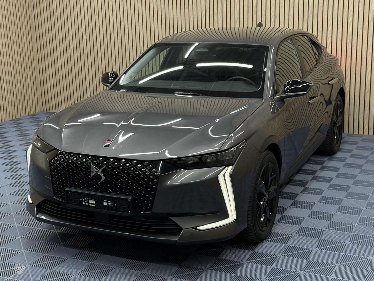 DS Automobiles DS4, 1.2 l., hatchback