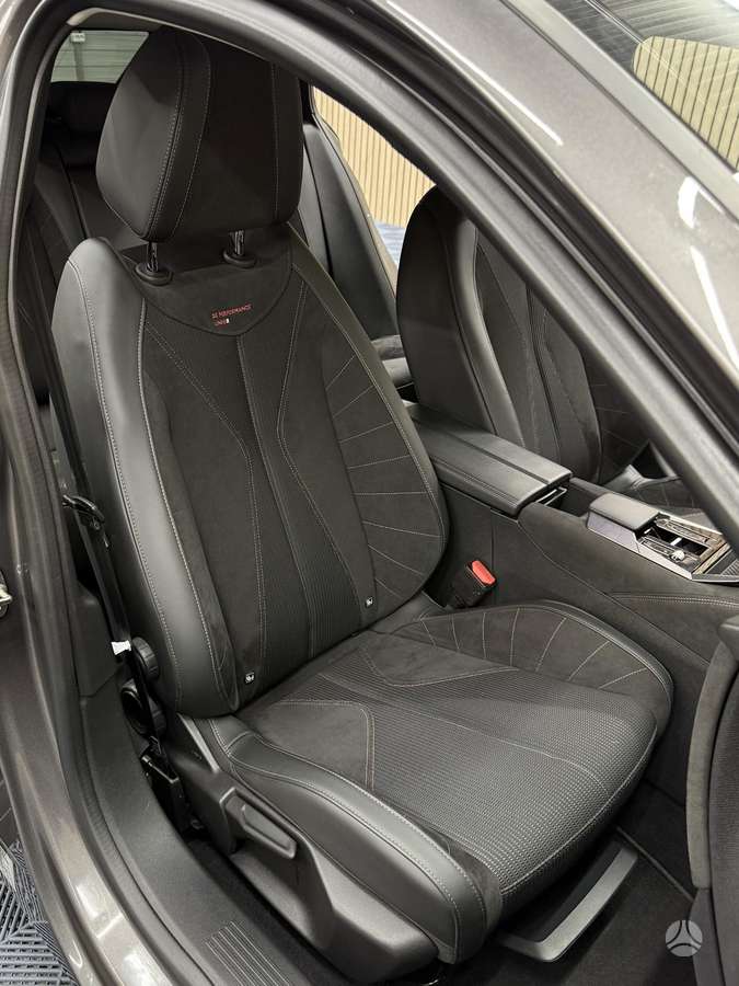 DS Automobiles DS4, 1.2 l., hatchback