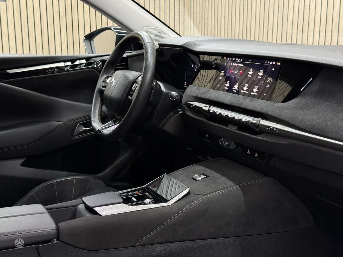 DS Automobiles DS4, 1.2 l., hatchback