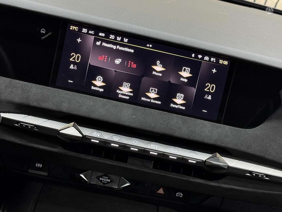 DS Automobiles DS4, 1.2 l., hatchback