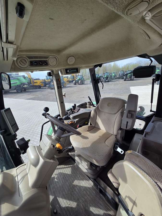 John Deere 5125 R, тракторы