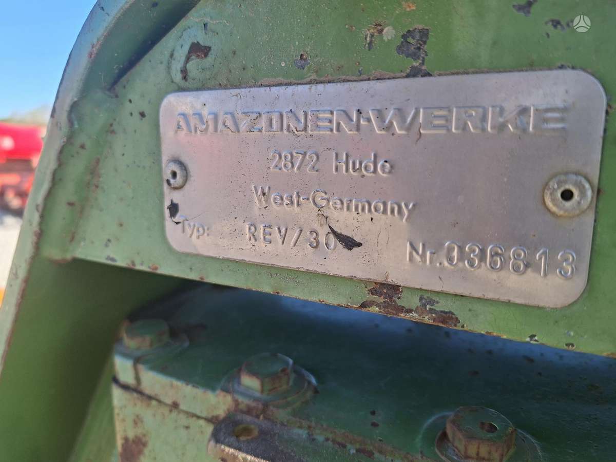 Amazone REV300, frēze